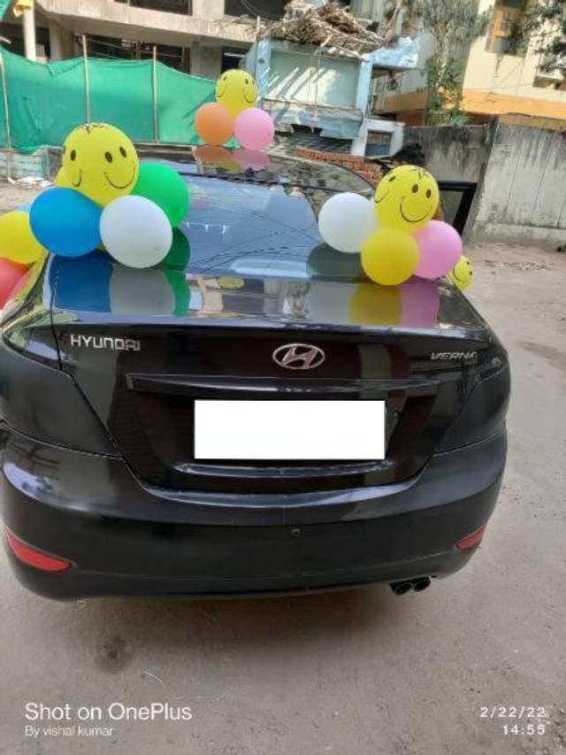 https://images10.gaadi.com/usedcar_image/4164582/original/processed_c2d16ecd-4f62-4faa-b366-998a5d08b402.jpg?imwidth=6402