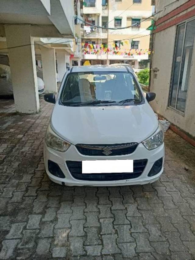 https://images10.gaadi.com/usedcar_image/4164598/original/processed_242980cd-92b4-4cbc-9ce9-a09a8b1169ea.jpg?imwidth=6400