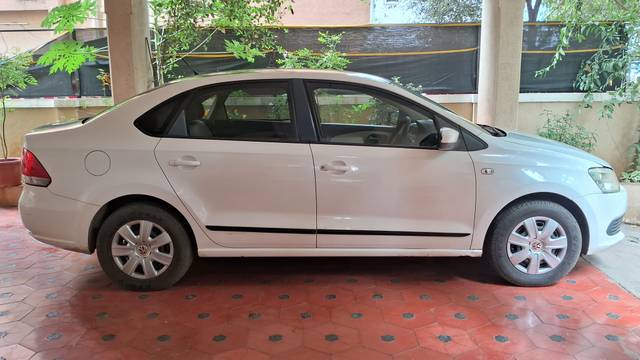 https://images10.gaadi.com/usedcar_image/4164606/original/71b92de4a473cc9832b6924c7face930.jpg?imwidth=6401