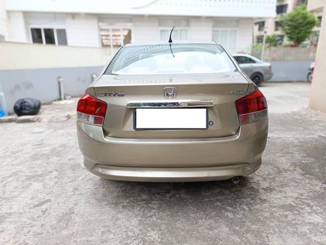 https://images10.gaadi.com/usedcar_image/4164656/original/processed_12475869e71e33f241d3919aabe3f82c.jpg?imwidth=6401