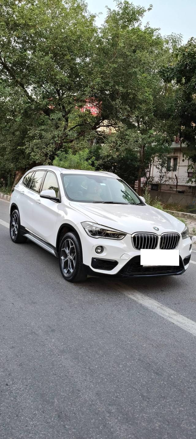 https://images10.gaadi.com/usedcar_image/4164786/original/processed_223a7fad1b3c1d3b1373486412161a91.jpg?imwidth=6401