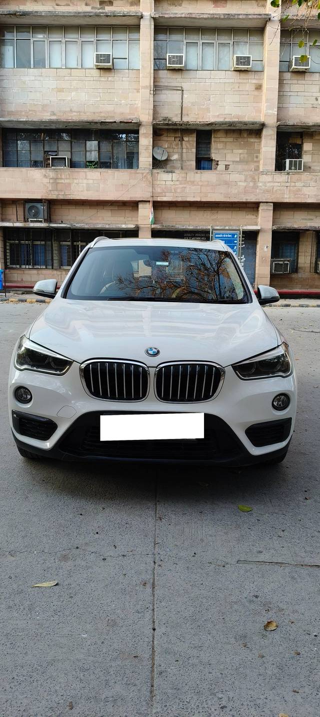 https://images10.gaadi.com/usedcar_image/4164786/original/processed_de06375f9af41144aae803843a793713.jpg?imwidth=6400