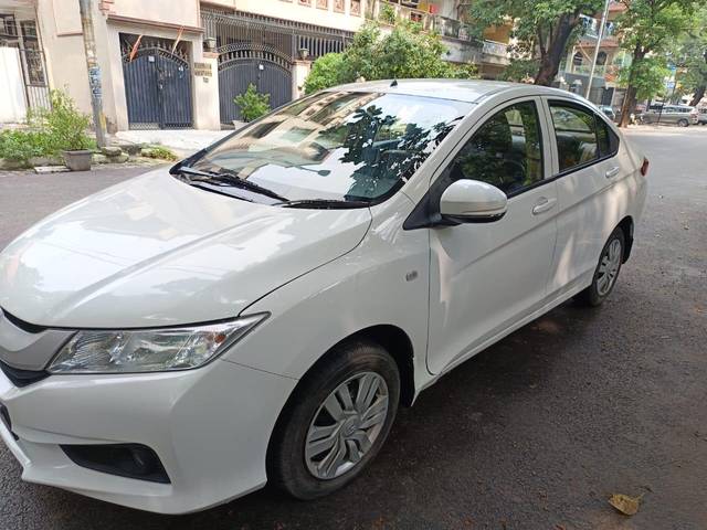 https://images10.gaadi.com/usedcar_image/4164821/original/6a547e646b4dbb877b3f1a9b30053237.jpg?imwidth=6400