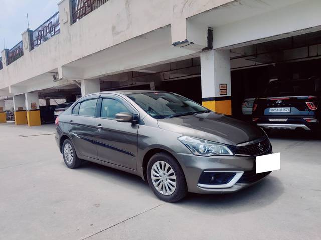 https://images10.gaadi.com/usedcar_image/4164884/original/processed_1c166aed2f3713b3ce6bdee806804fd0.jpg?imwidth=6400