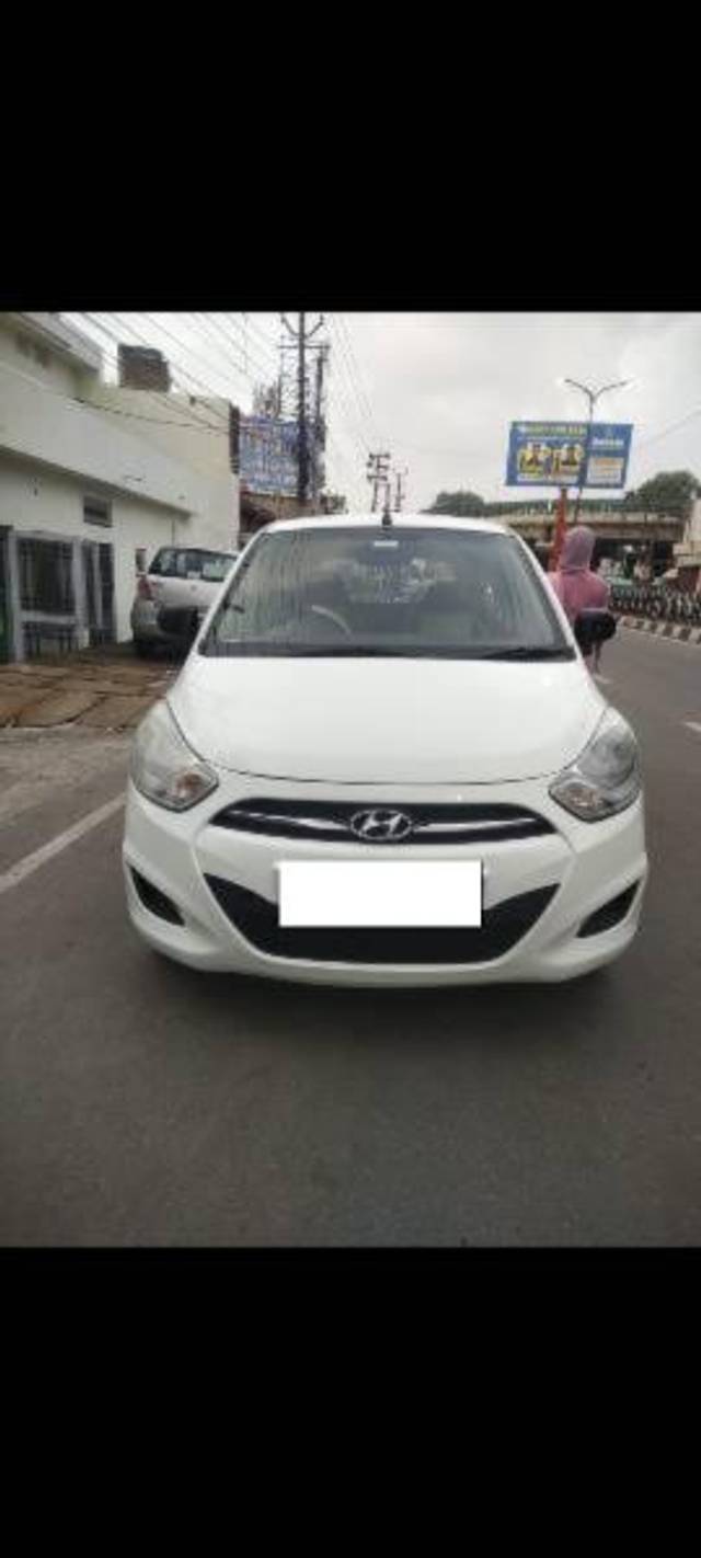 https://images10.gaadi.com/usedcar_image/4164947/original/processed_9760e535-cfc3-4546-a08d-5ed30ae8900f.jpg?imwidth=6400