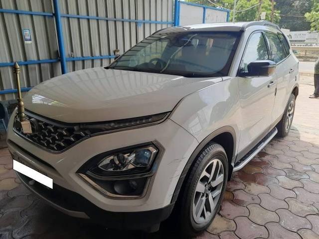 https://images10.gaadi.com/usedcar_image/4165124/original/processed_8bc40438-cc6f-4481-b4c3-e87a3db4244f.jpg?imwidth=6400