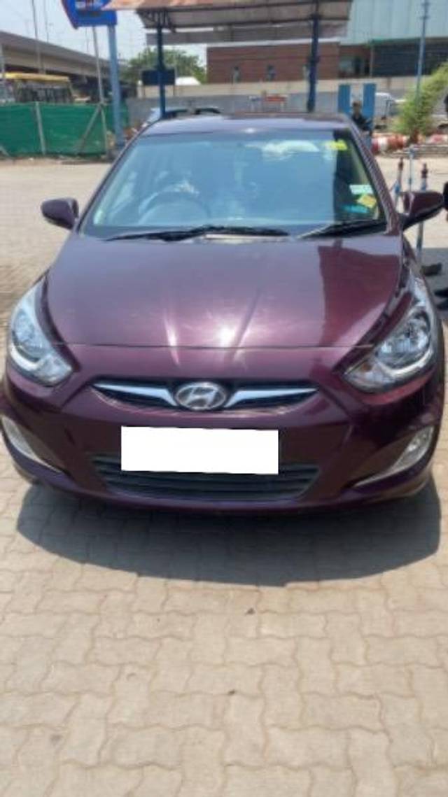 https://images10.gaadi.com/usedcar_image/4165182/original/processed_d58ddef0-b99a-4402-bc99-72cfcc22fdba.jpeg?imwidth=6402