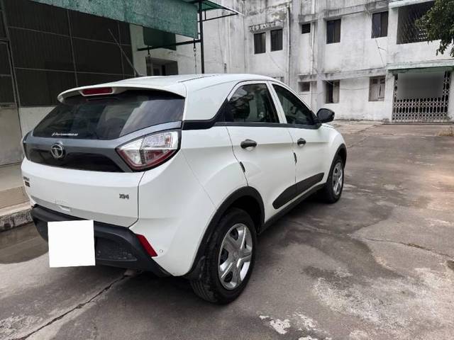 https://images10.gaadi.com/usedcar_image/4165186/original/processed_351e01d5-625f-4499-94b7-8edf65eb831c.jpg?imwidth=6401