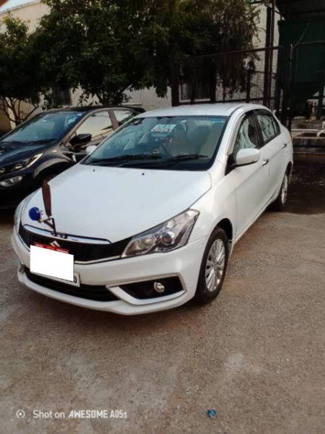 https://images10.gaadi.com/usedcar_image/4165212/original/processed_bf8eb03b-b95a-4f28-8bfc-dd327a21832e.jpg?imwidth=6400