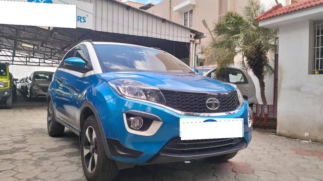 https://images10.gaadi.com/usedcar_image/4165231/original/processed_4c6d8ea9f8e981414a0491a09fdd1d27.jpeg?imwidth=6400