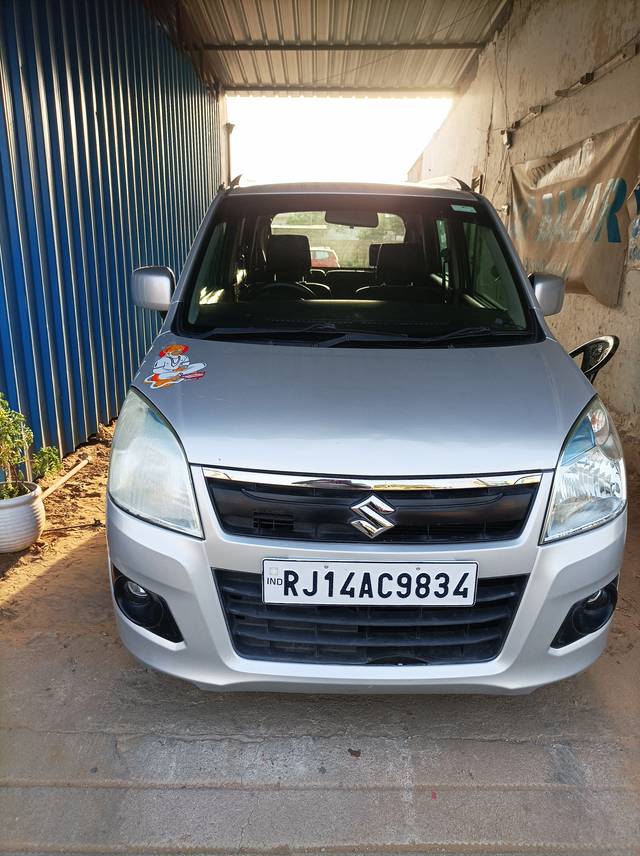 https://images10.gaadi.com/usedcar_image/4165408/original/0525c57be0b6a4231c66e7b31dc8f52a.jpg?imwidth=6400