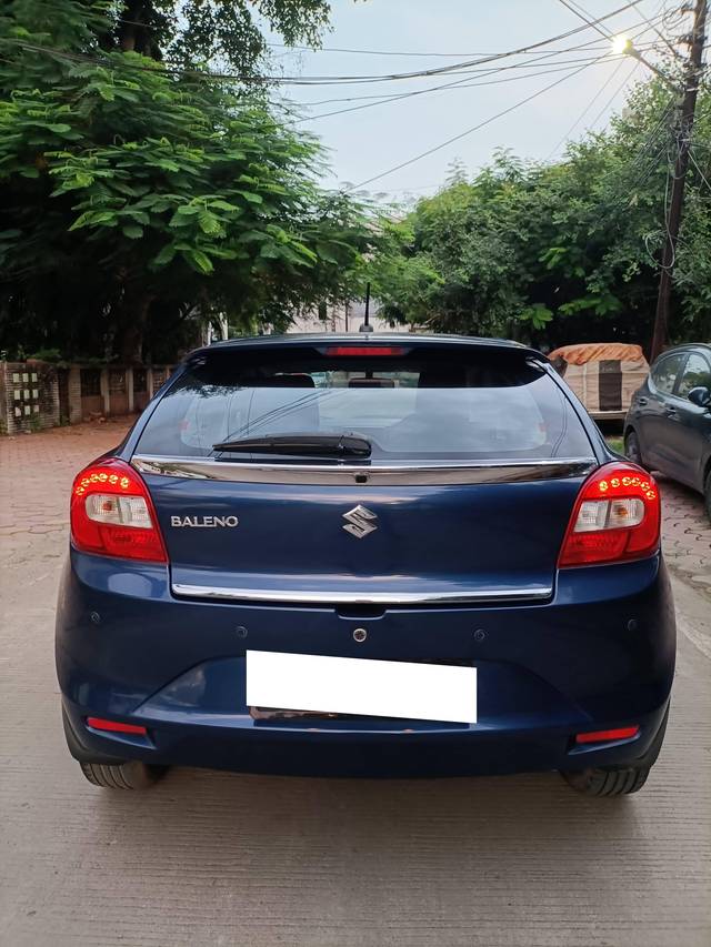 https://images10.gaadi.com/usedcar_image/4165527/original/processed_7e72d0f543c2dc0a7b5bbbec74c8691b.jpg?imwidth=6402