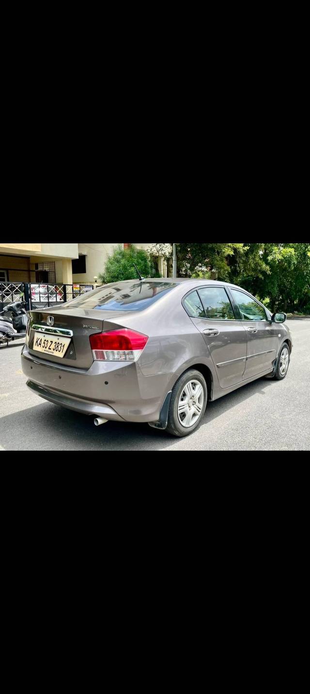 https://images10.gaadi.com/usedcar_image/4165564/original/processed_62fa885d70c67f28d8bb35d608c220c6.jpg?imwidth=6401