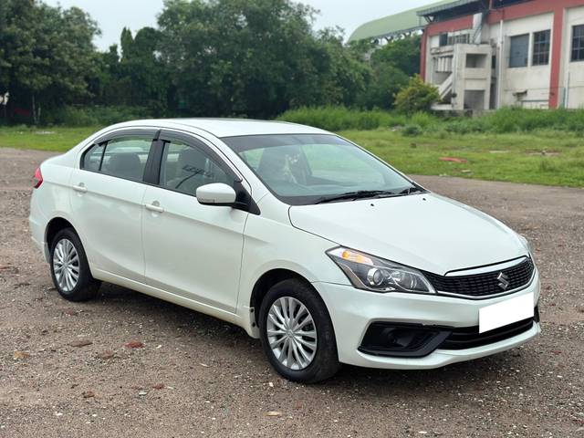 https://images10.gaadi.com/usedcar_image/4165596/original/processed_ed48f33949606e657e2f0fa6cd4660f0.jpeg?imwidth=6400