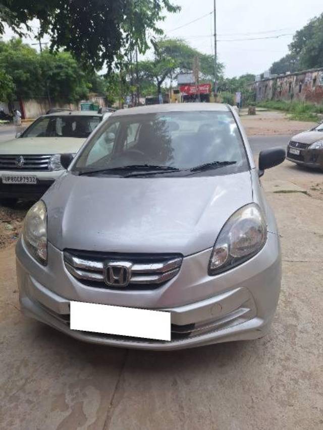 https://images10.gaadi.com/usedcar_image/4165603/original/processed_1da950e2-5139-427e-b156-e55695be0112.jpg?imwidth=6400