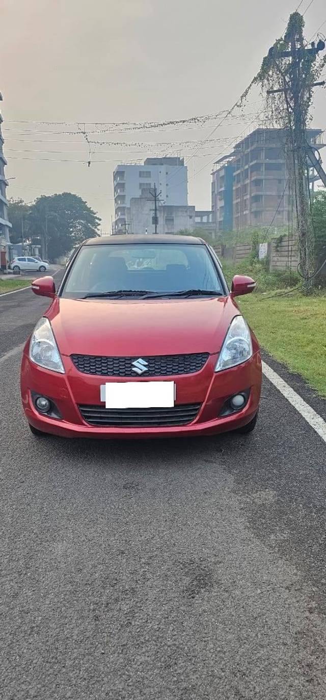 https://images10.gaadi.com/usedcar_image/4165633/original/processed_8b2ff2a6de9403ad3a87f5472fe30e99.jpg?imwidth=6400