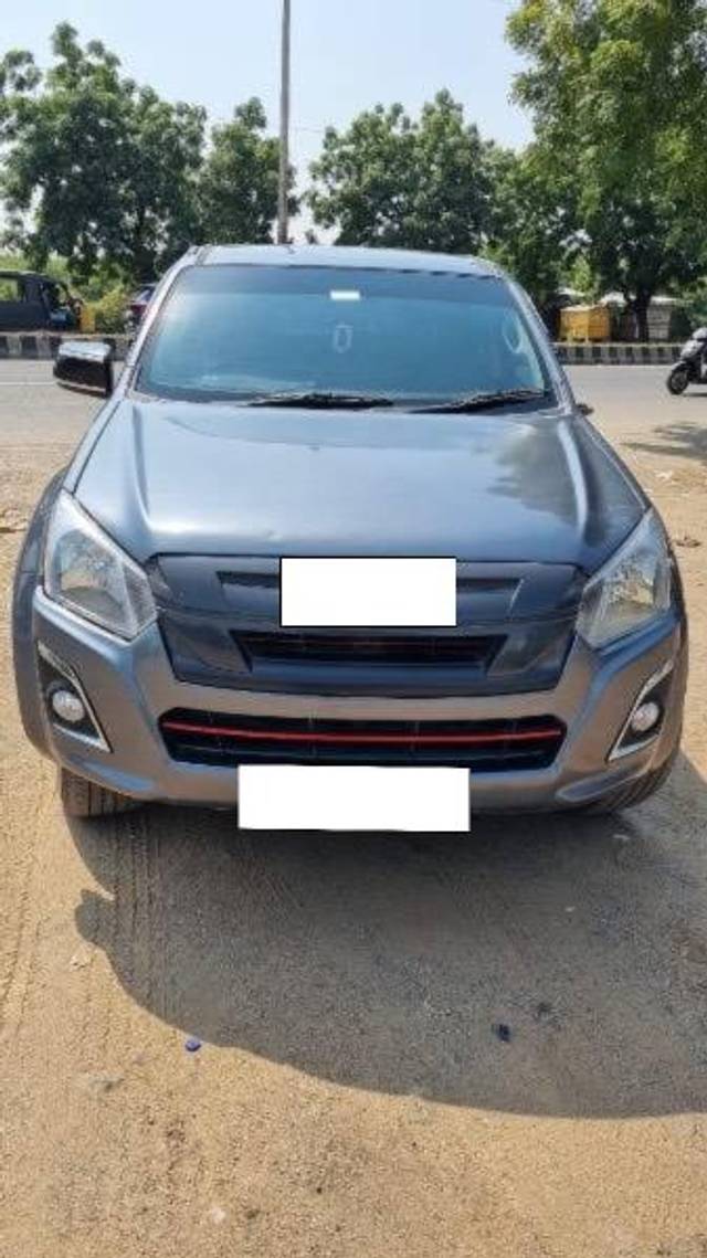 https://images10.gaadi.com/usedcar_image/4165668/original/processed_96d1307f-756c-40ad-a523-a95ac69a2f5c.jpeg?imwidth=6401