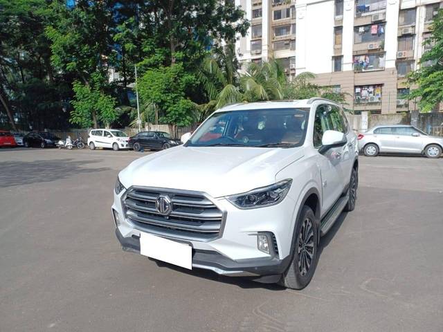 https://images10.gaadi.com/usedcar_image/4165834/original/processed_b3ef61fd1661af8a373106e764b50e08.jpg?imwidth=6402