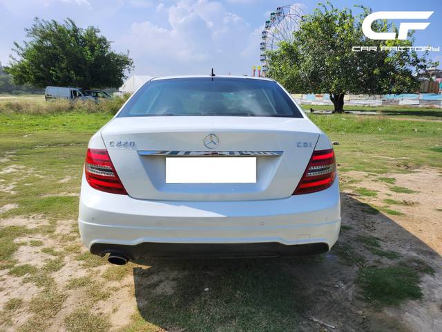 https://images10.gaadi.com/usedcar_image/4165835/original/processed_c772881c77e3e32495e89cd03bffd6f6.jpg?imwidth=6401