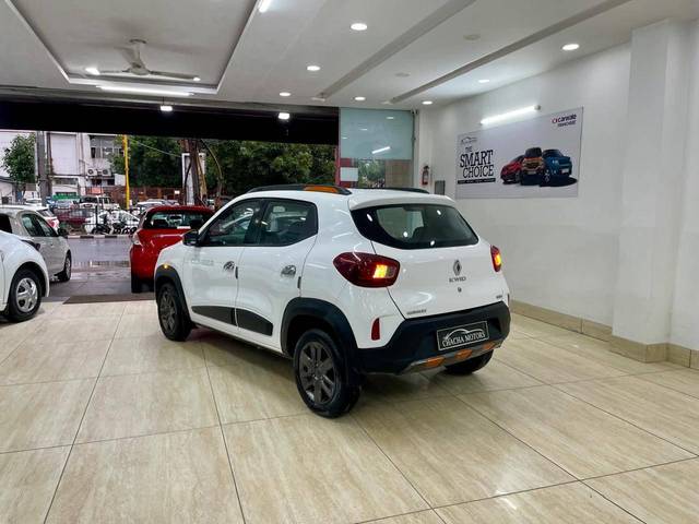 https://images10.gaadi.com/usedcar_image/4165947/original/processed_292a56c02dd75921c9b9a124bc6e1402.jpg?imwidth=6401