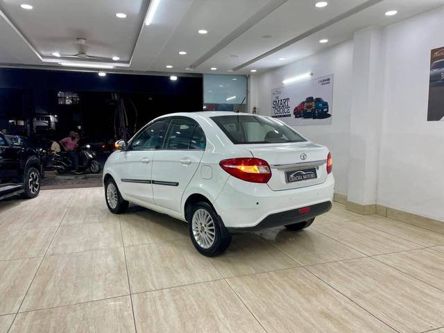 https://images10.gaadi.com/usedcar_image/4166002/original/processed_a661d3906a9c2b09885cdb401ab570b2.jpg?imwidth=6401