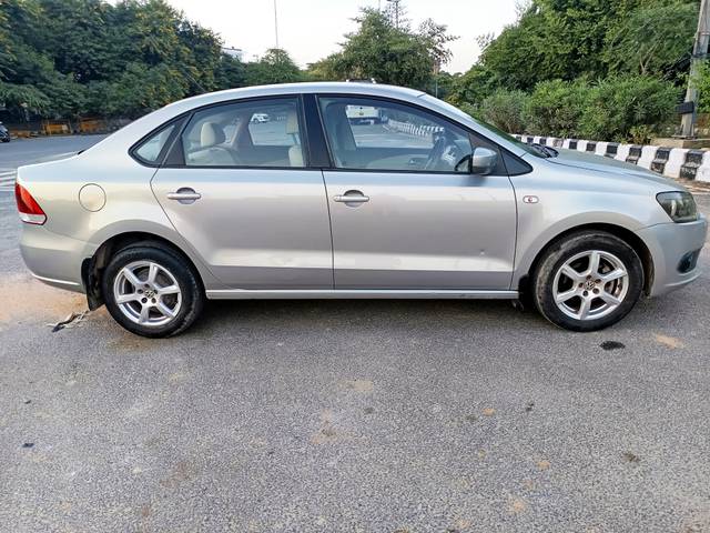 https://images10.gaadi.com/usedcar_image/4166009/original/a27ff8f6d40134e0b5c9f20a2536c400.jpg?imwidth=6401