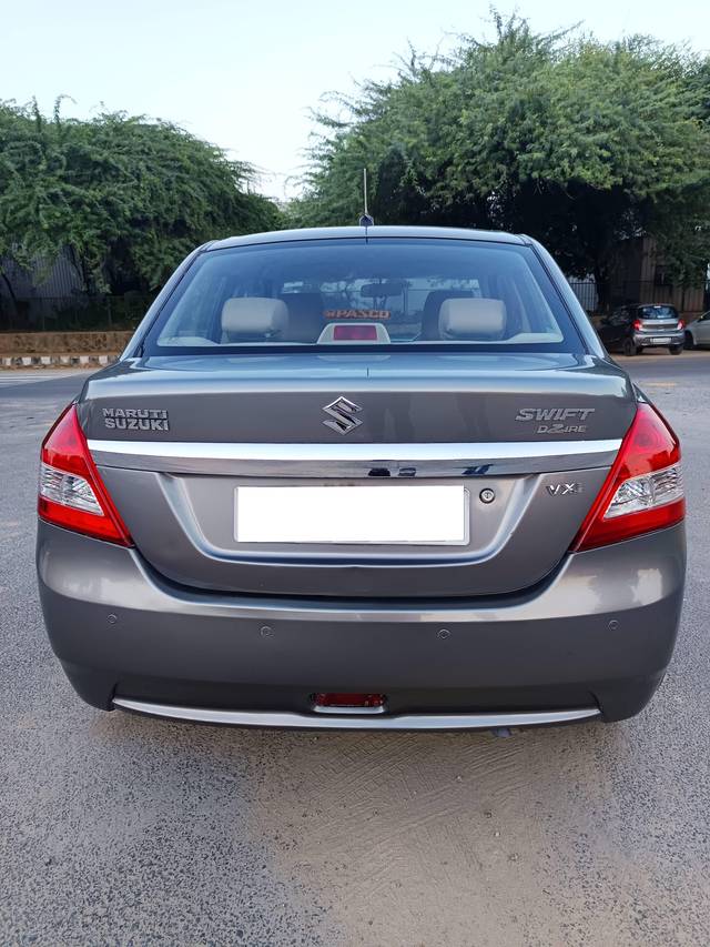 https://images10.gaadi.com/usedcar_image/4166021/original/processed_a376b55af82ed57d704b62fce50d1235.jpg?imwidth=6402