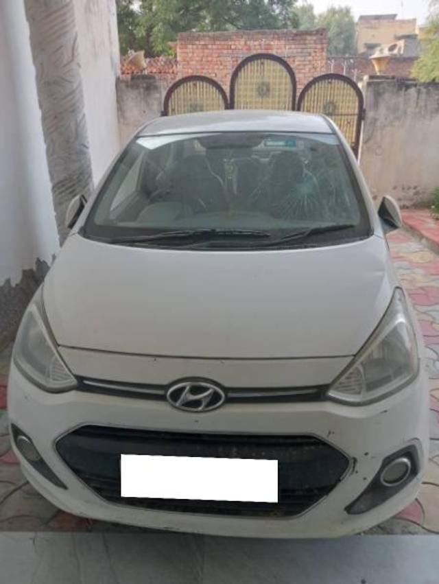 https://images10.gaadi.com/usedcar_image/4166080/original/processed_1ff5001d-a4d2-4f5d-b6d1-3c3a0115773d.jpg?imwidth=6400