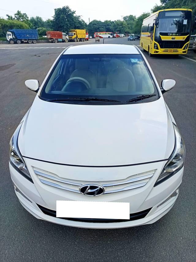 https://images10.gaadi.com/usedcar_image/4166107/original/processed_cfb5fb5b049e34c2c48add29186c7efd.jpg?imwidth=6400