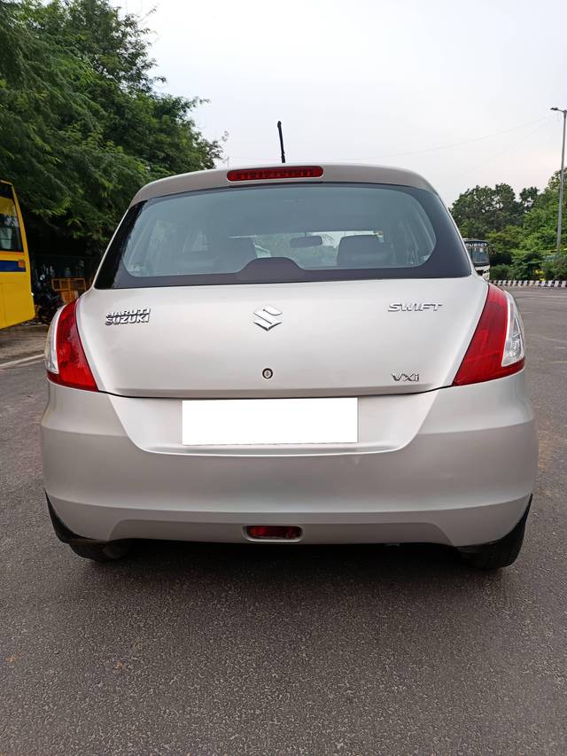 https://images10.gaadi.com/usedcar_image/4166132/original/processed_fe236aadaeef06362a109ba69334a085.jpg?imwidth=6402