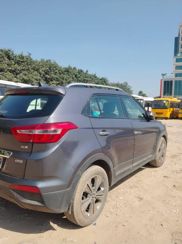 https://images10.gaadi.com/usedcar_image/4166221/original/processed_ab20ee1270dc23722edb7aa343835fec.jpg?imwidth=6401