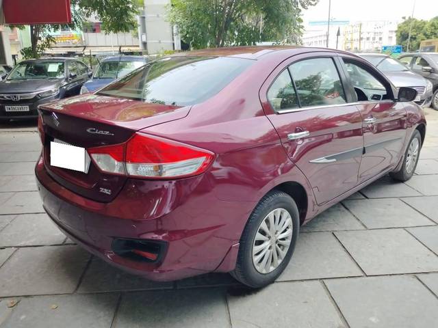 https://images10.gaadi.com/usedcar_image/4166283/original/processed_66a92f5c61ae18297a42fd09bfa4bc9b.jpeg?imwidth=6402