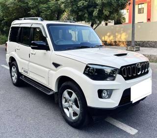 Mahindra Scorpio 2014-2022 Mahindra Scorpio S5