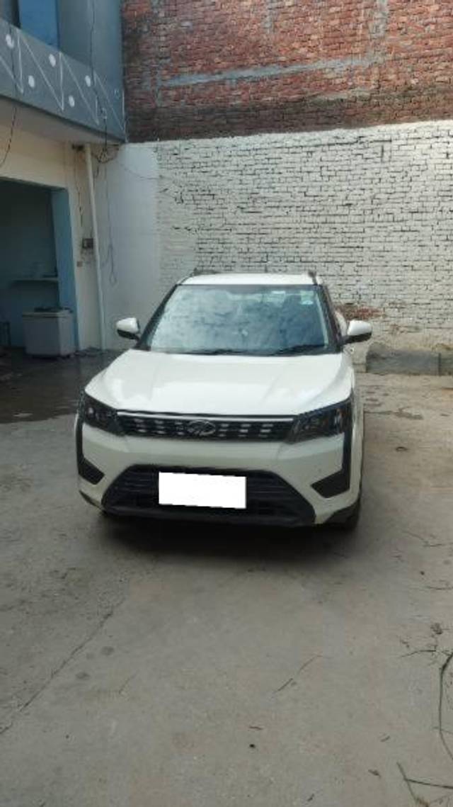 https://images10.gaadi.com/usedcar_image/4166670/original/processed_72856624-3b0b-4c4b-a285-f74a0b52f0c8.jpg?imwidth=6400