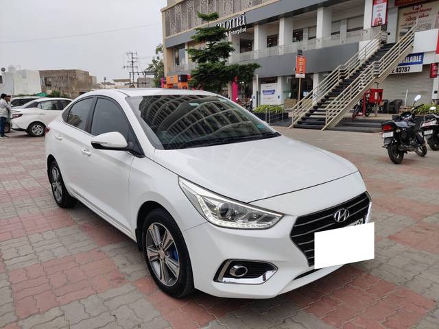 https://images10.gaadi.com/usedcar_image/4166706/original/processed_a74263a71a25f444dfef36ead2be3280.jpg?imwidth=6400