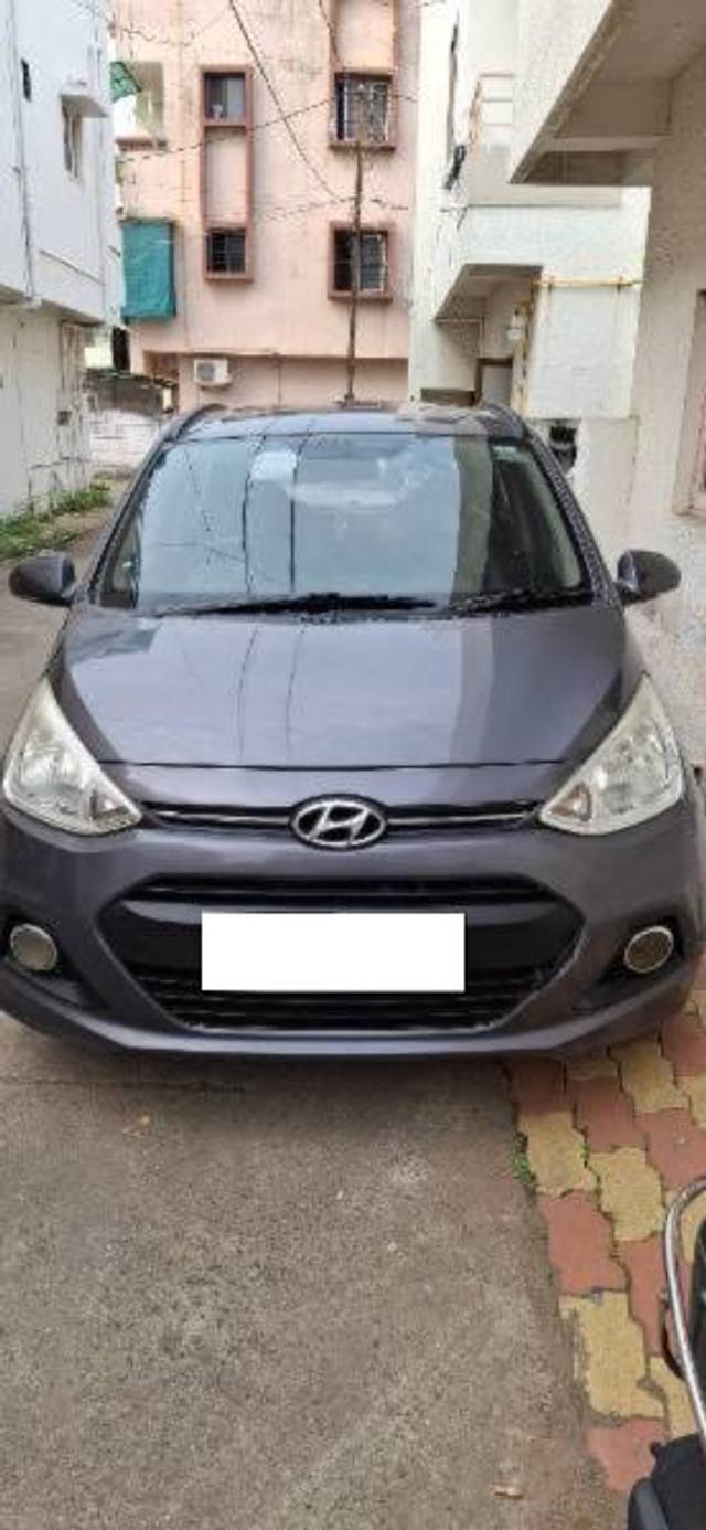 https://images10.gaadi.com/usedcar_image/4166884/original/processed_1d56c2ea-0098-4e43-b5ba-b629340e2c67.jpg?imwidth=6400