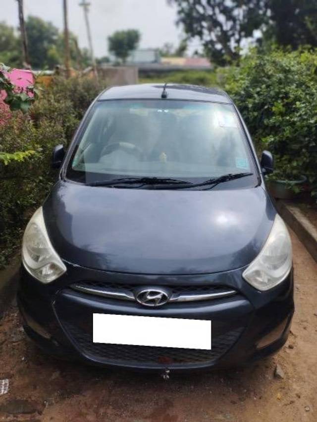 https://images10.gaadi.com/usedcar_image/4166990/original/processed_c8a7adbe-182b-4fe8-86f1-98650ded6a3f.jpg?imwidth=6400