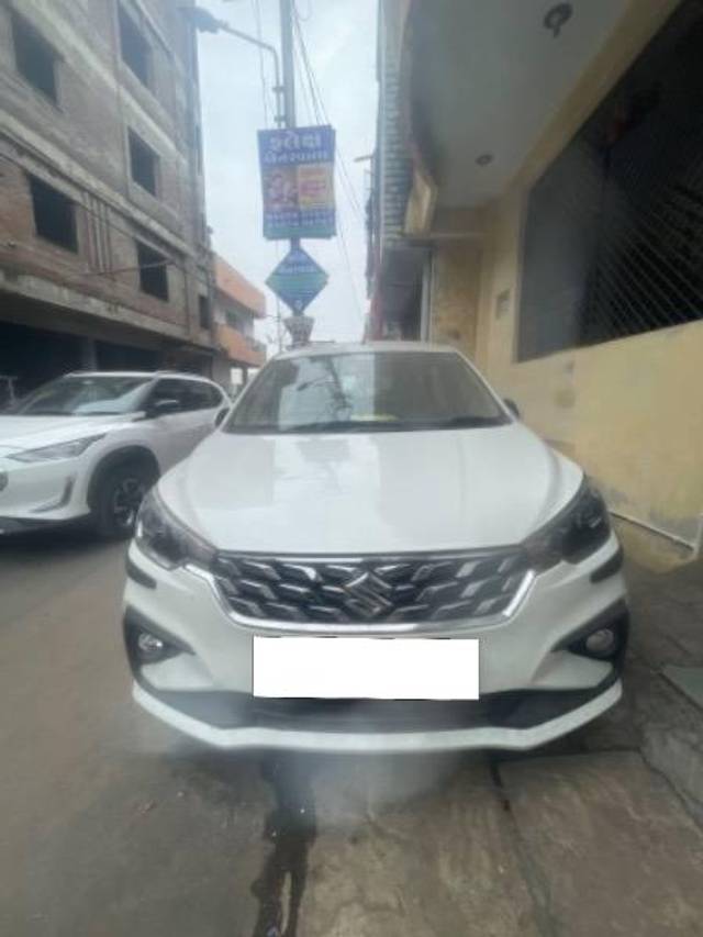 https://images10.gaadi.com/usedcar_image/4167012/original/processed_70444f1e-039d-4e0d-813f-8d68009796ba.jpg?imwidth=6402