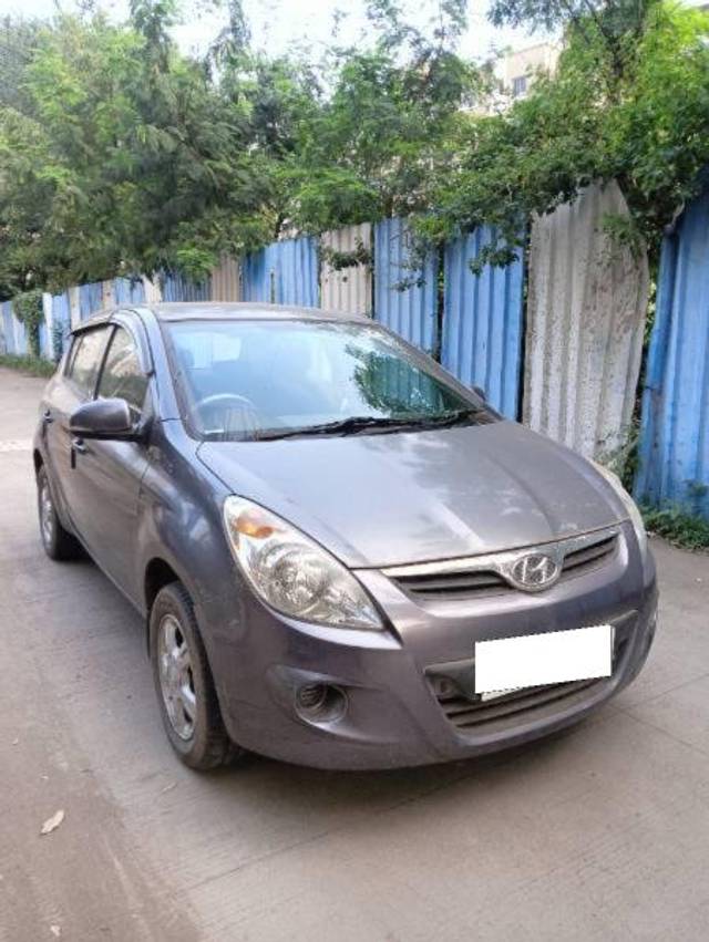 https://images10.gaadi.com/usedcar_image/4167046/original/processed_4853f767-bee8-40c6-bcff-04cc89b3f1cd.jpg?imwidth=6400