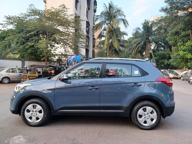 https://images10.gaadi.com/usedcar_image/4167129/original/processed_cf4b674dea3cb7fda3202c75c99fd4f0.jpg?imwidth=6401