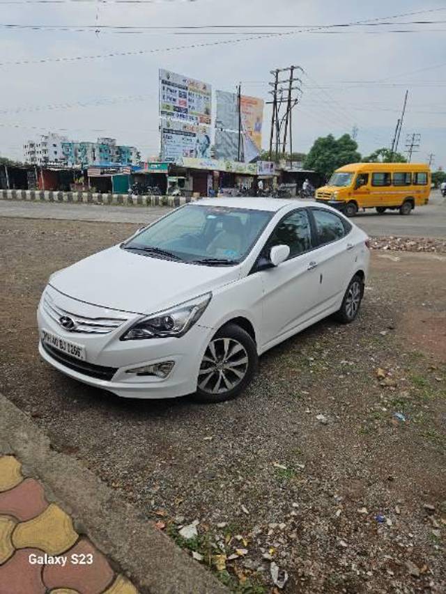 https://images10.gaadi.com/usedcar_image/4167267/original/processed_ceb1d36d-e6ff-41be-8aa8-acf3473b0a93.jpg?imwidth=6400