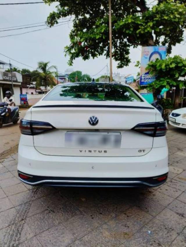 https://images10.gaadi.com/usedcar_image/4167312/original/processed_f135705b-2450-4548-b944-3a90d3f283e0.jpg?imwidth=6401