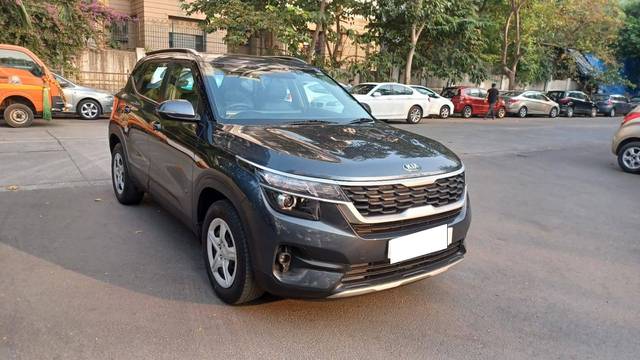 https://images10.gaadi.com/usedcar_image/4167338/original/processed_173bc6a2c5ec12965d6ca86d016c1a89.jpg?imwidth=6401