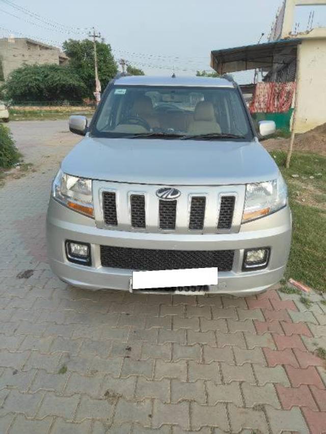 https://images10.gaadi.com/usedcar_image/4167441/original/processed_77046ff0-539d-438b-8089-36e08807fb35.jpg?imwidth=6400