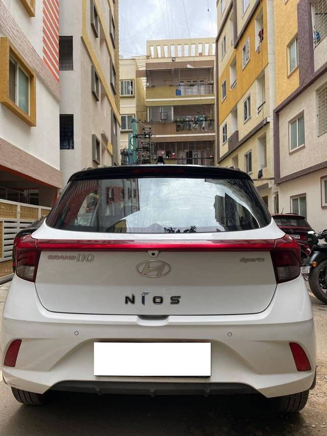 https://images10.gaadi.com/usedcar_image/4167456/original/processed_cf406404-b3c7-428a-92d3-8d14b83bf746.jpg?imwidth=6401