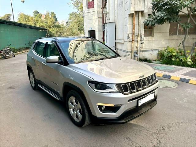 https://images10.gaadi.com/usedcar_image/4167650/original/processed_133ef8badc64a30b90db65ba141cf659.jpg?imwidth=6400