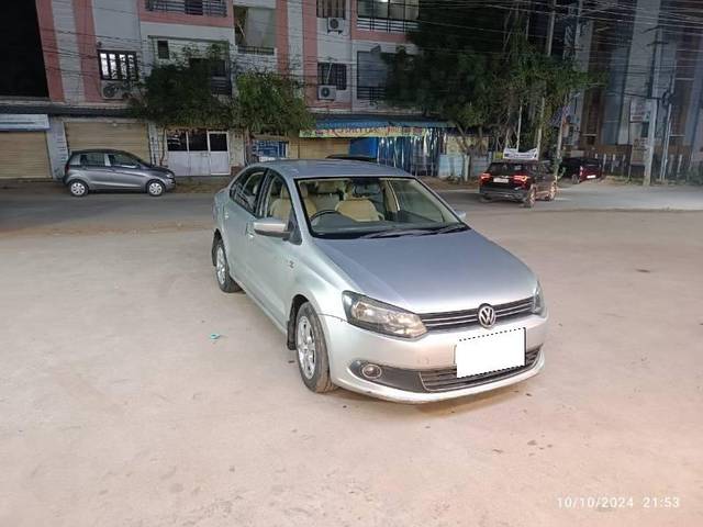 https://images10.gaadi.com/usedcar_image/4167659/original/processed_fc513d7d-91ff-4aae-ae00-2929ba6b1700.jpg?imwidth=6400