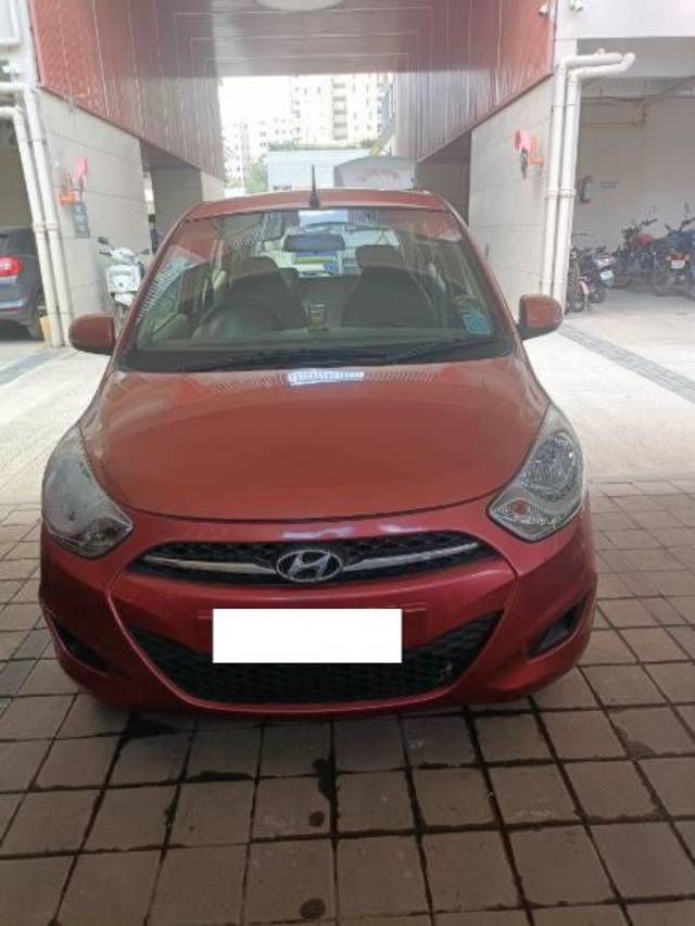 https://images10.gaadi.com/usedcar_image/4167661/original/processed_49cd5216-cdee-4d04-90fa-2031150af632.jpg?imwidth=6400