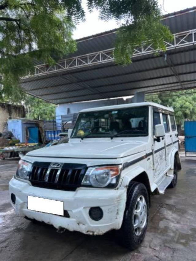 https://images10.gaadi.com/usedcar_image/4167743/original/processed_052f7255-f820-44b6-b972-610c64c82585.jpg?imwidth=6401