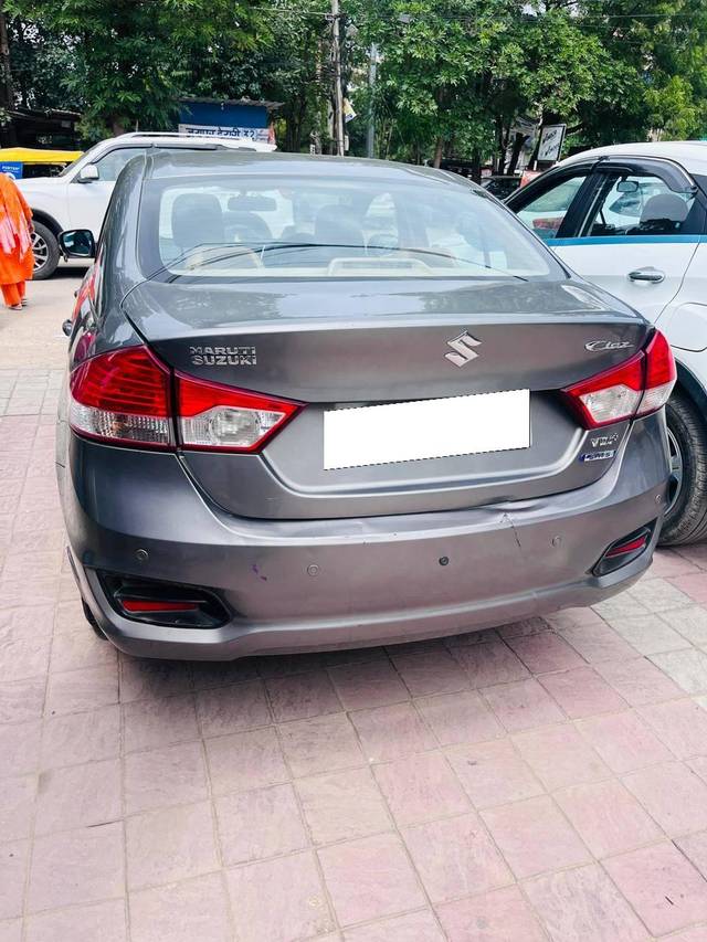 https://images10.gaadi.com/usedcar_image/4167746/original/processed_d476b08530d2d233de9e817eb4a547a6.jpg?imwidth=6400